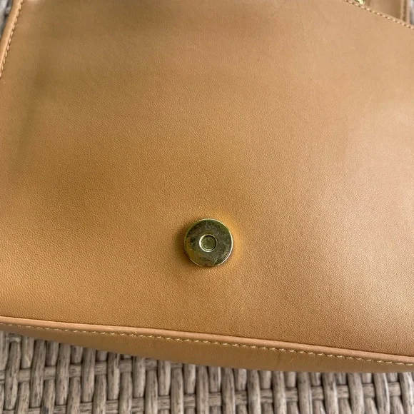 Tory Burch Alexa Convertible Shoulder Bag - Picture 9 of 15